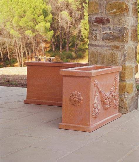 Decoración jardinera terracota