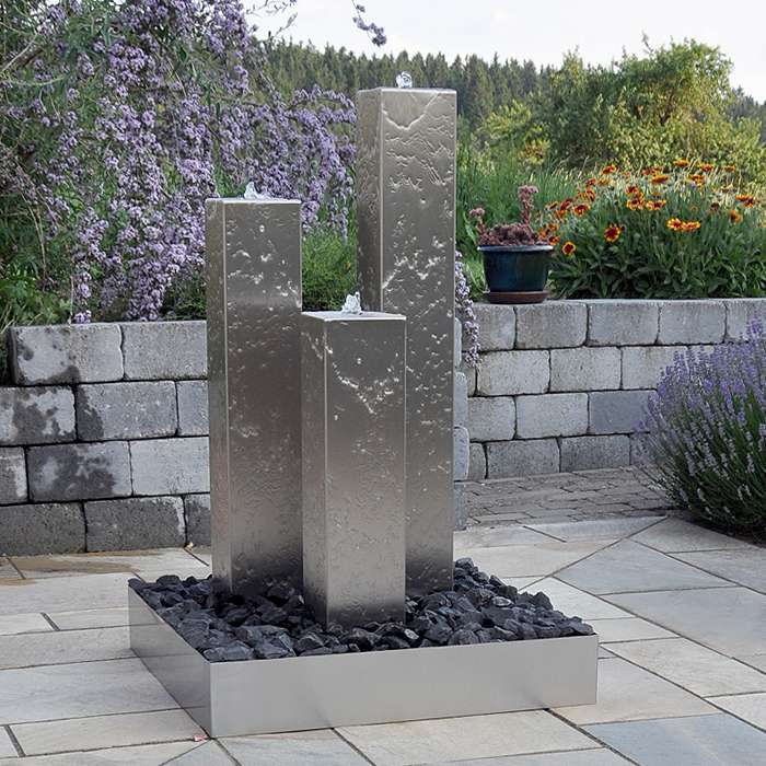 Zdrojové prvky fontány z nerezové oceli